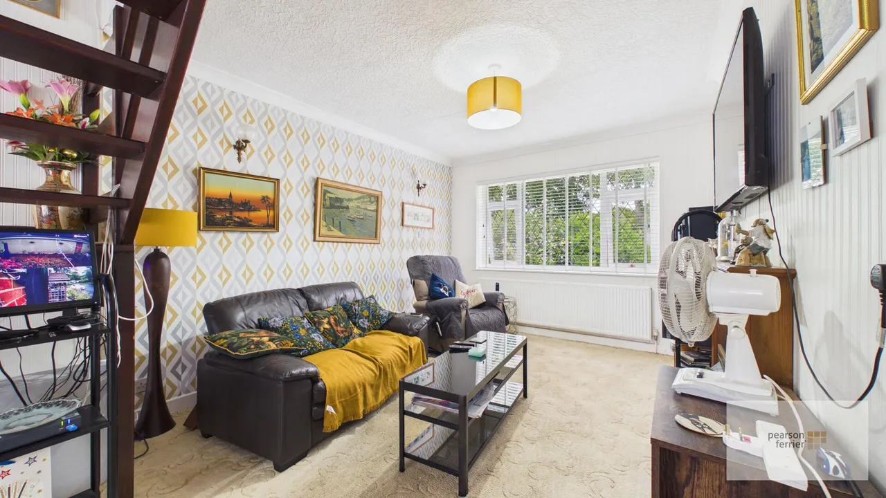 Milner Avenue, Bury, BL9 6NG, photo 3