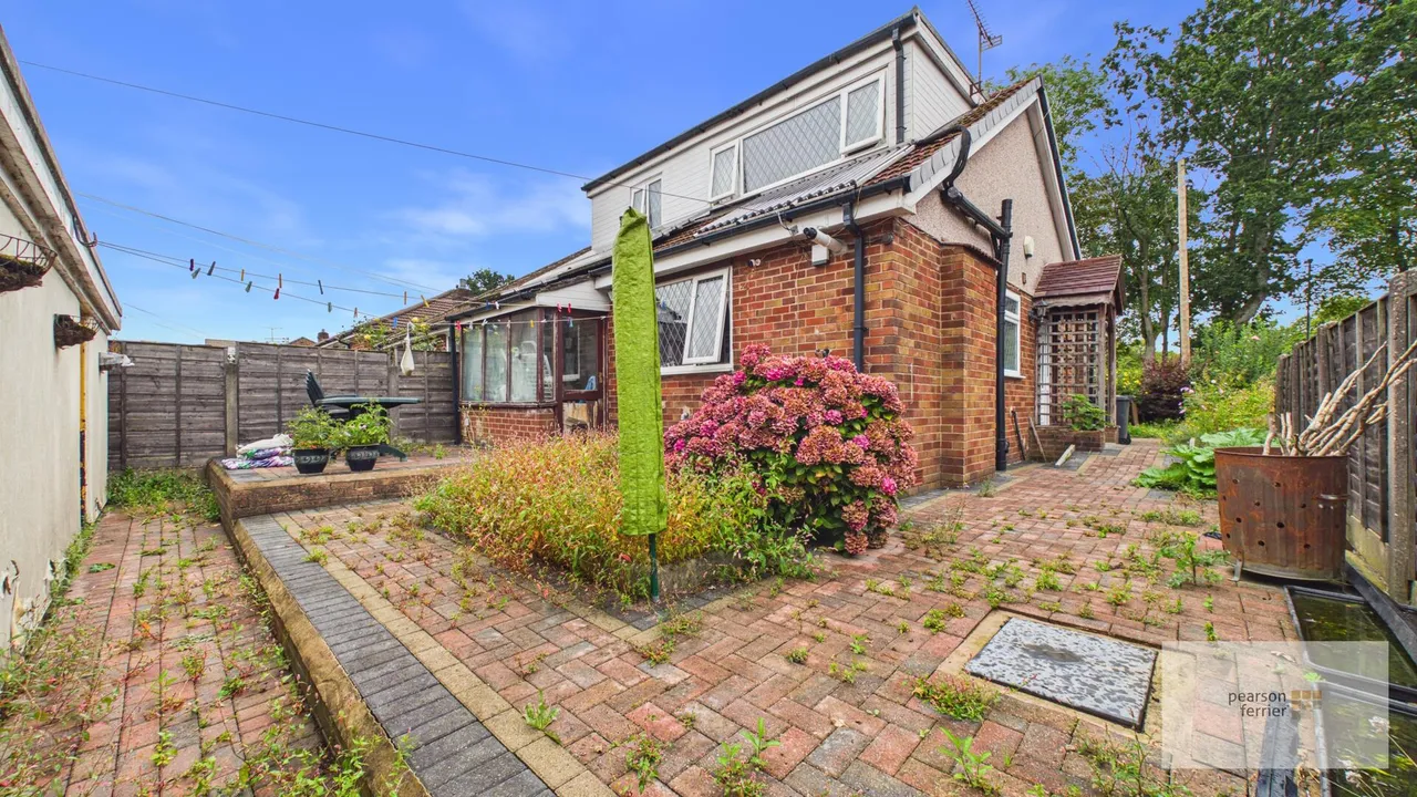 Milner Avenue, Bury, BL9 6NG, photo 9