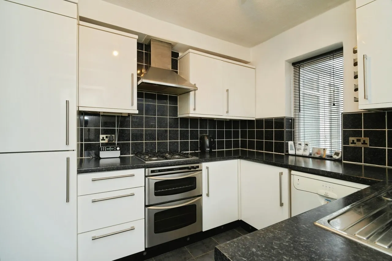Partington Lane, Swinton, M27, photo 7