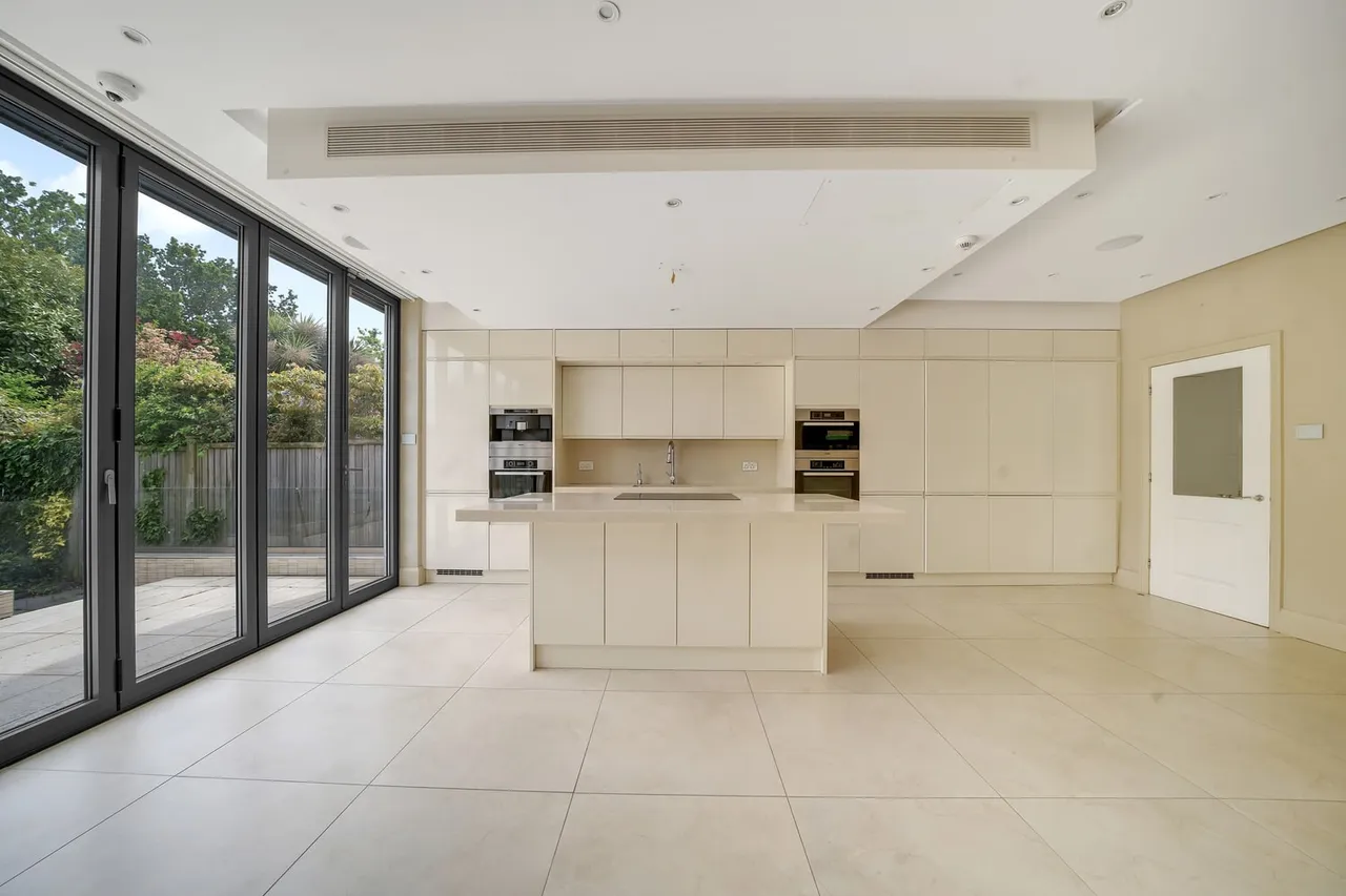 4 Buckingham Road, Wanstead, London, Greater London, E11 2EB, photo 10