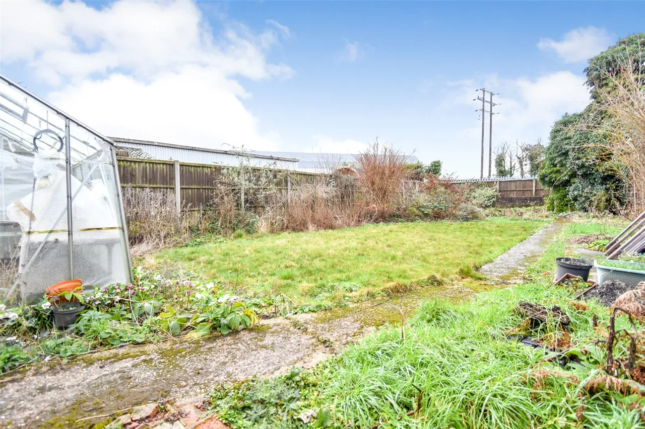 Hurlands Close, Farnham, Surrey, GU9 9JF, photo 15
