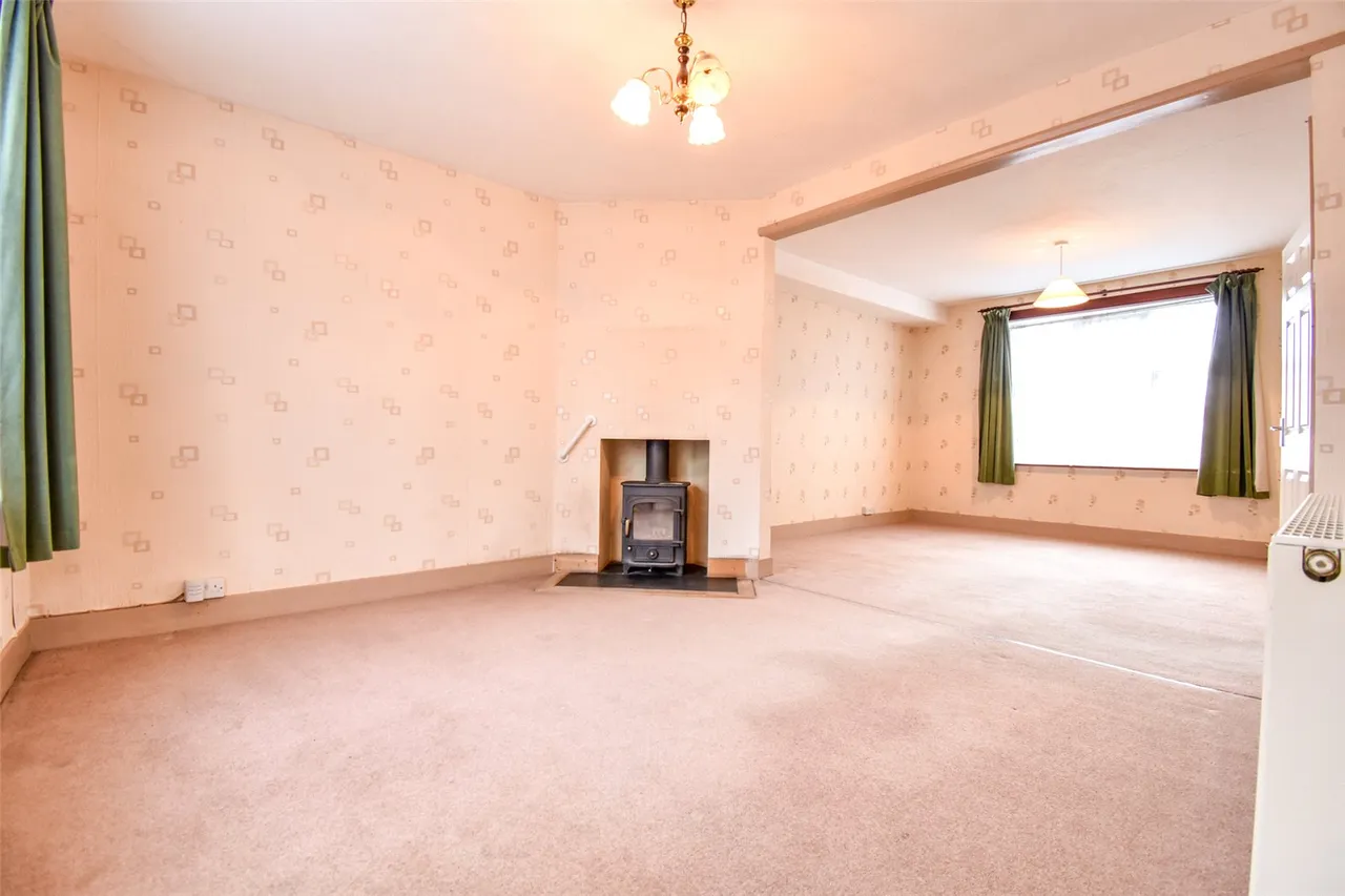 Hurlands Close, Farnham, Surrey, GU9 9JF, photo 6