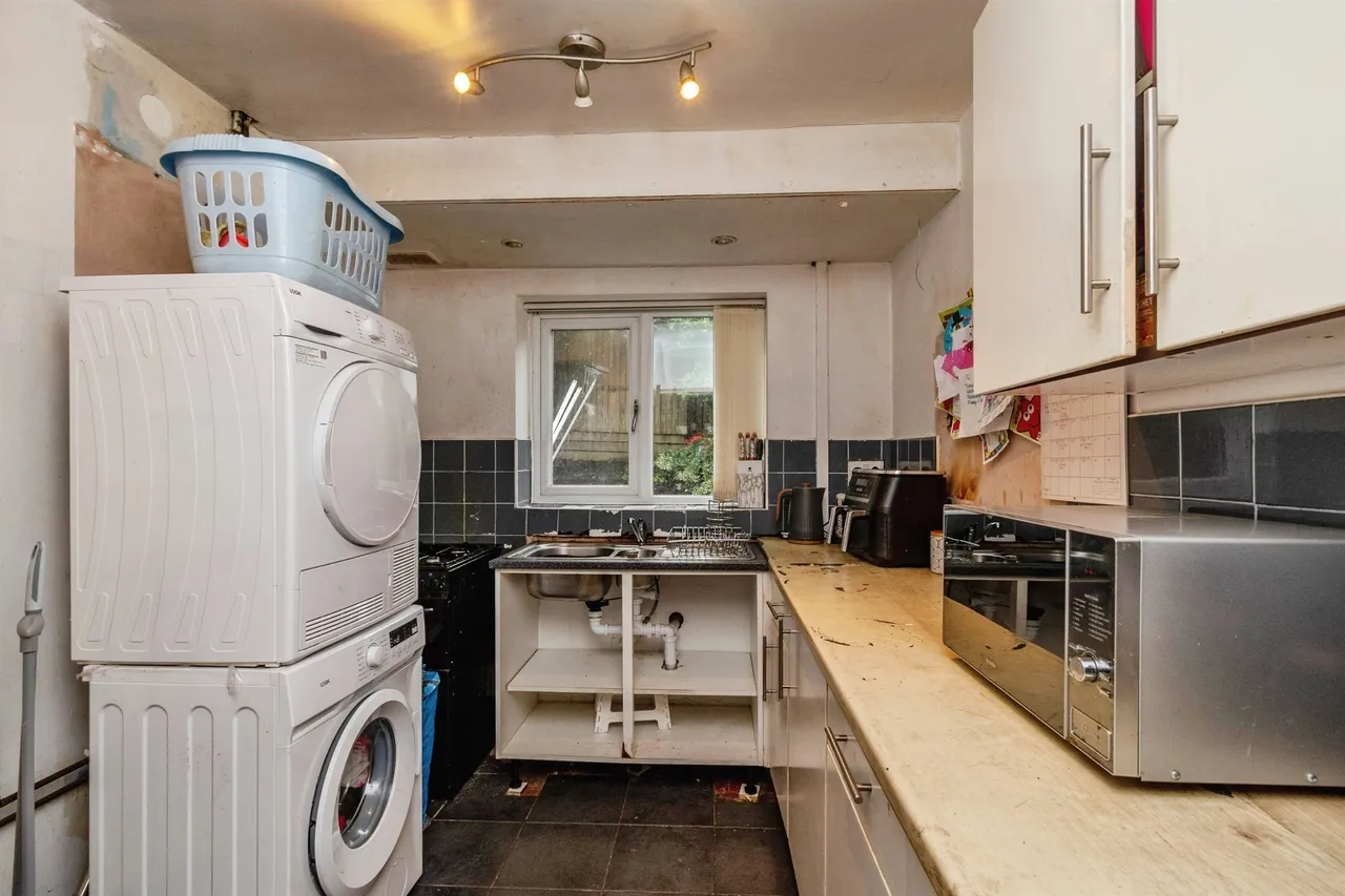 Beech Crescent, Wednesbury, WS10, photo 4