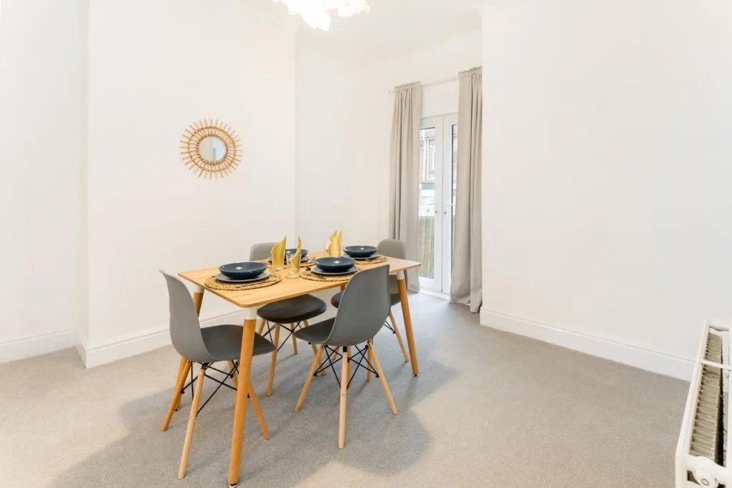 Binns Road, Liverpool, L13, photo 11