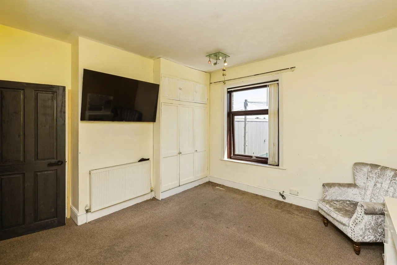 Runswick Terrace, Bradford, photo 6