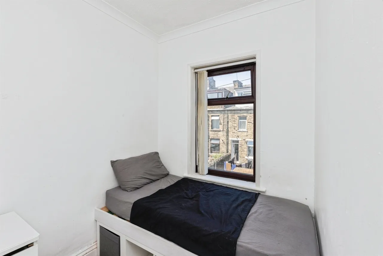 Runswick Terrace, Bradford, photo 8
