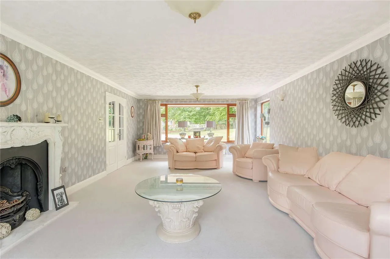 High Street, Abbotsley, PE19, photo 5