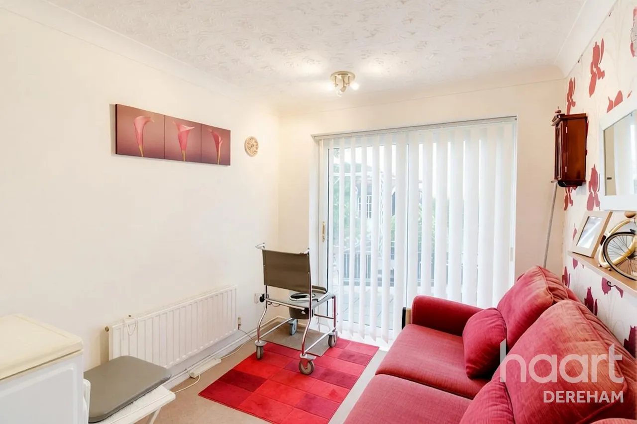 Cullum Close, Swanton Morley, NR20, photo 7