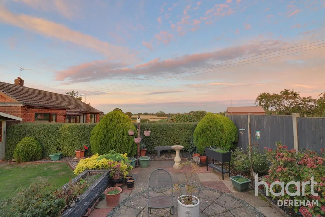 Cullum Close, Swanton Morley, NR20, photo 13