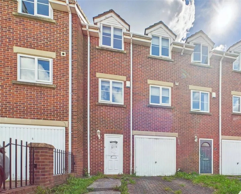 3 bed house for sale — Francis Way, Hetton-le-Hole, Tyne and Wear, DH5
