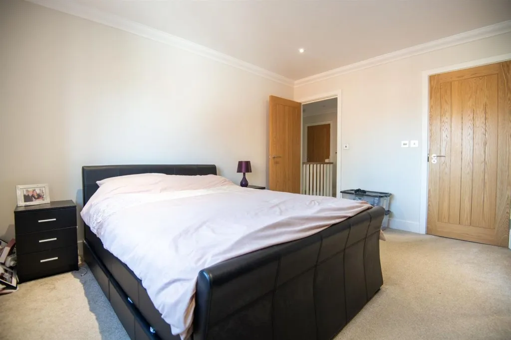 Coles Close, Little Harrowden, NN9, photo 16