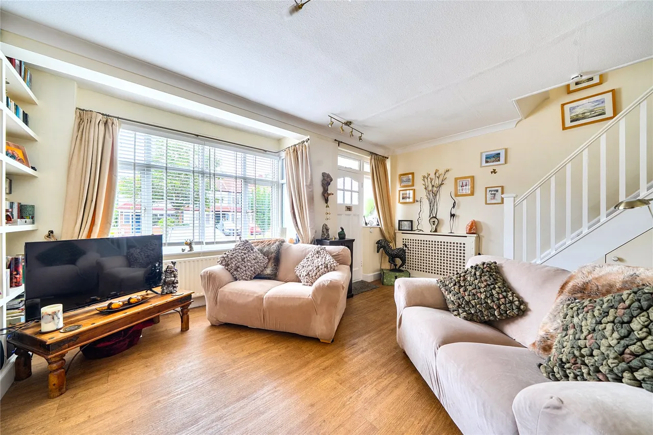 Largewood Avenue, Surbiton, KT6, photo 2