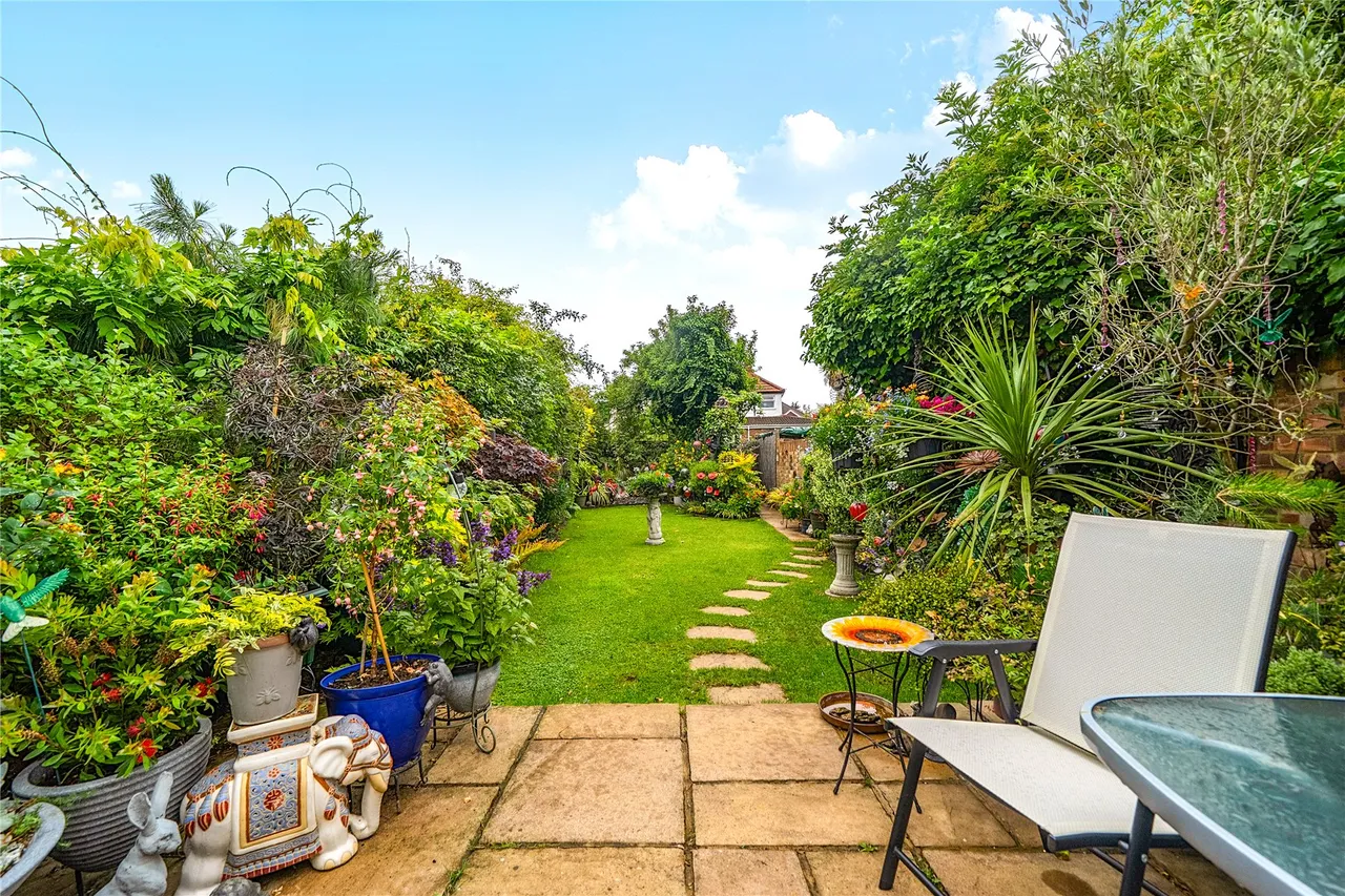 Largewood Avenue, Surbiton, KT6, photo 4
