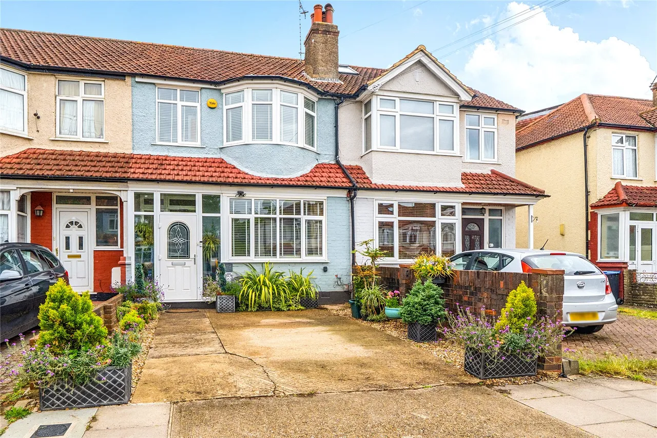 3 bed house for sale, Largewood Avenue, Surbiton, KT6
