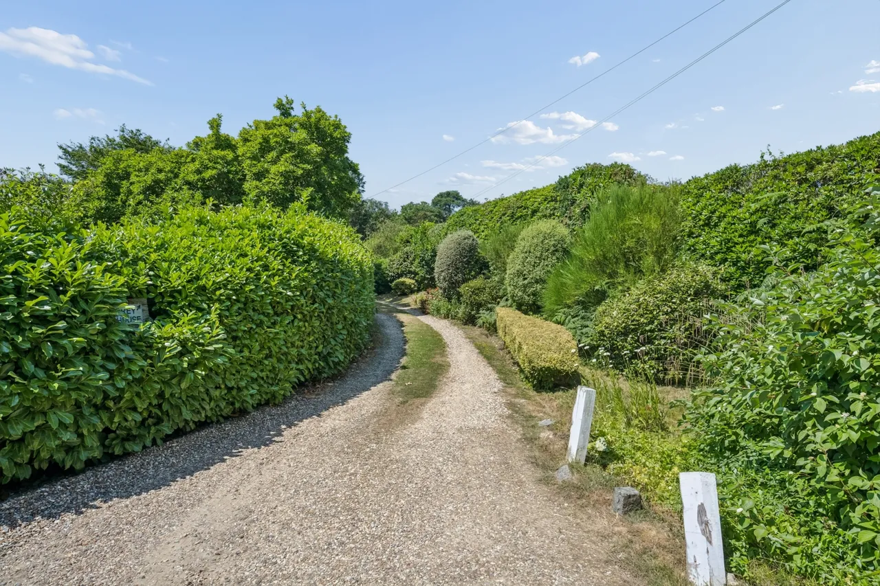 Farnham Common, Buckinghamshire, photo 6