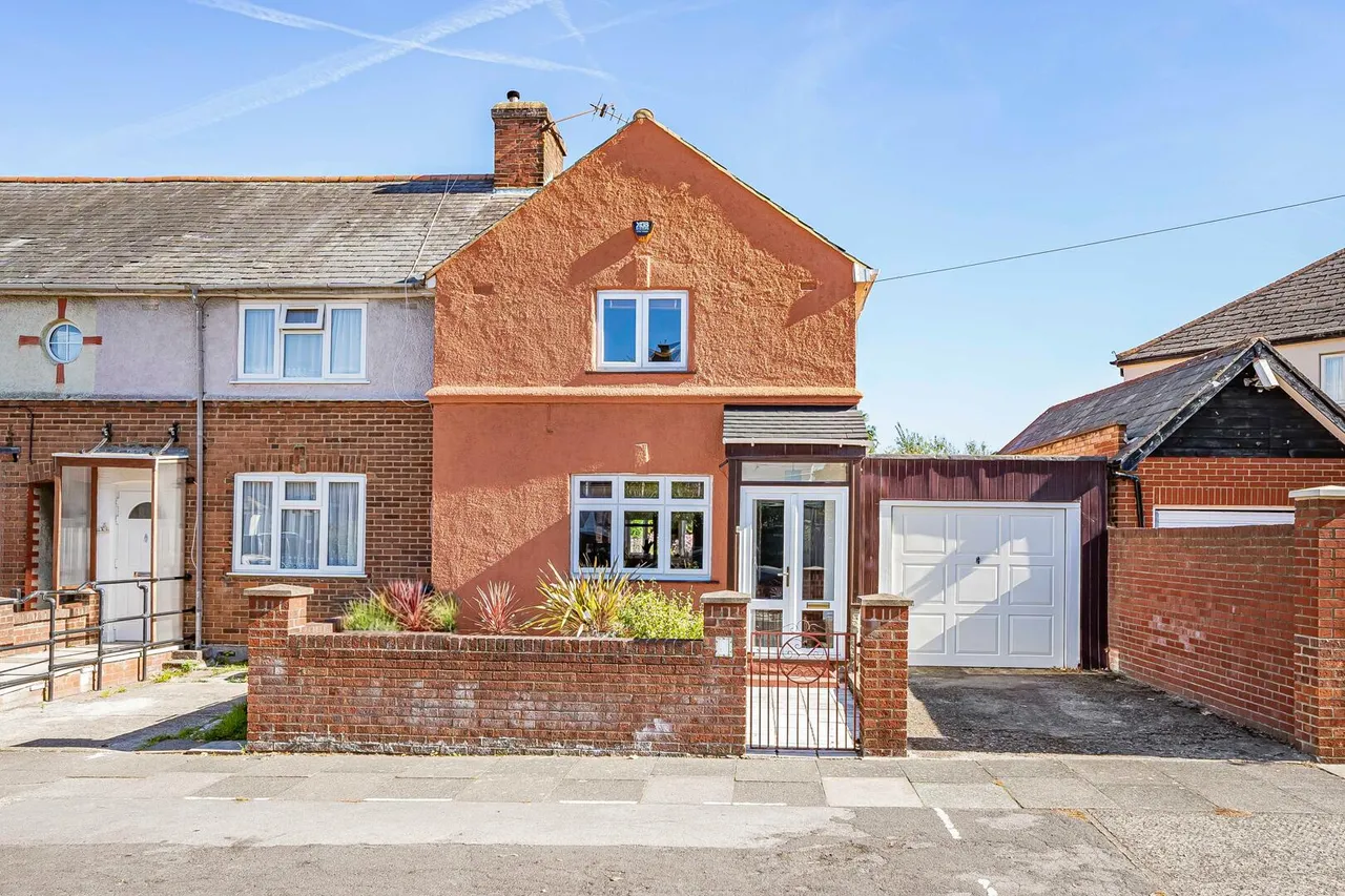 3 bed house for sale, Gough Road, Enfield, EN1