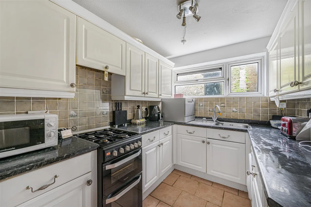 Hillcrest Road, Newhaven, photo 2