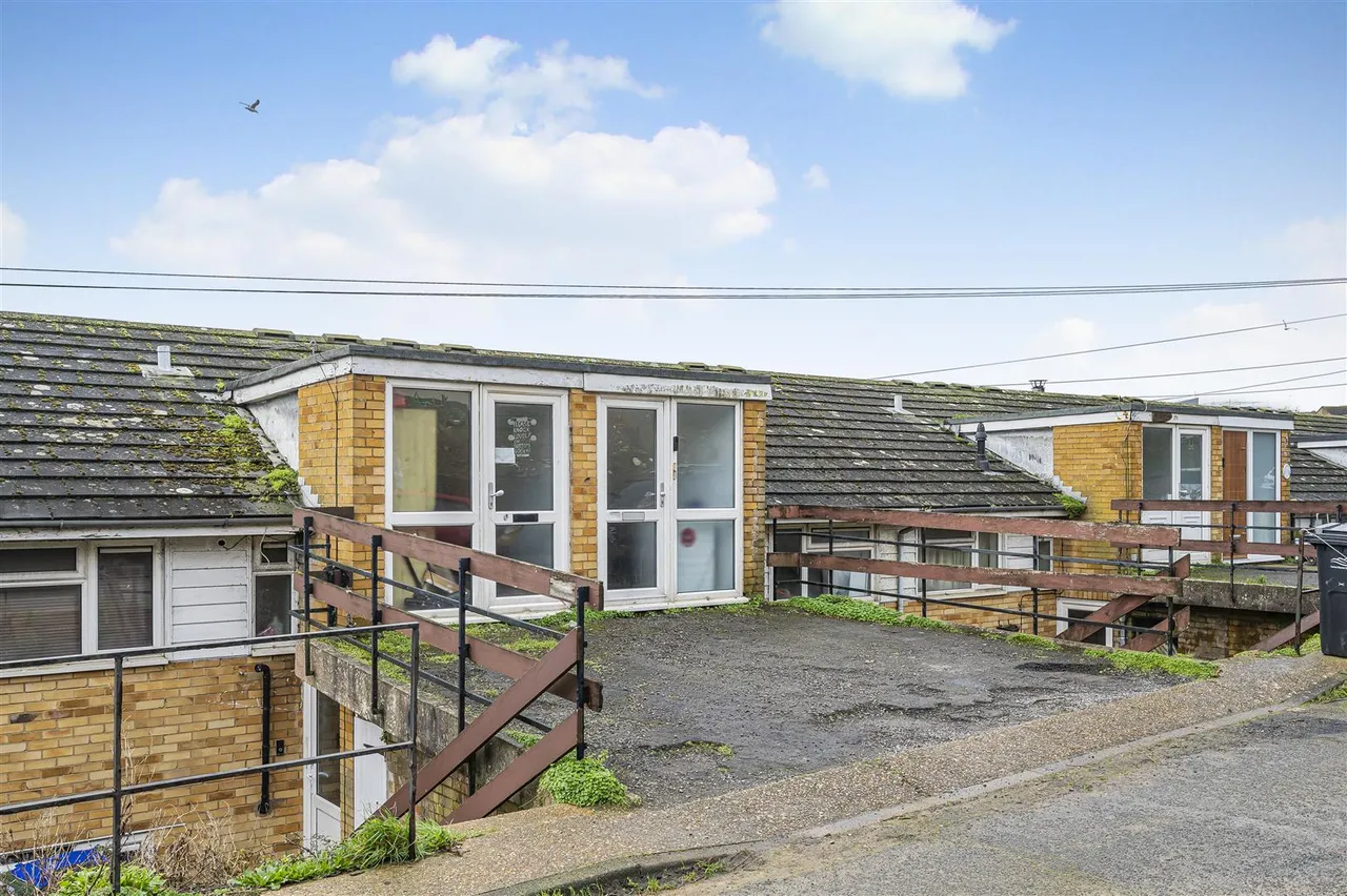 Hillcrest Road, Newhaven, photo 22