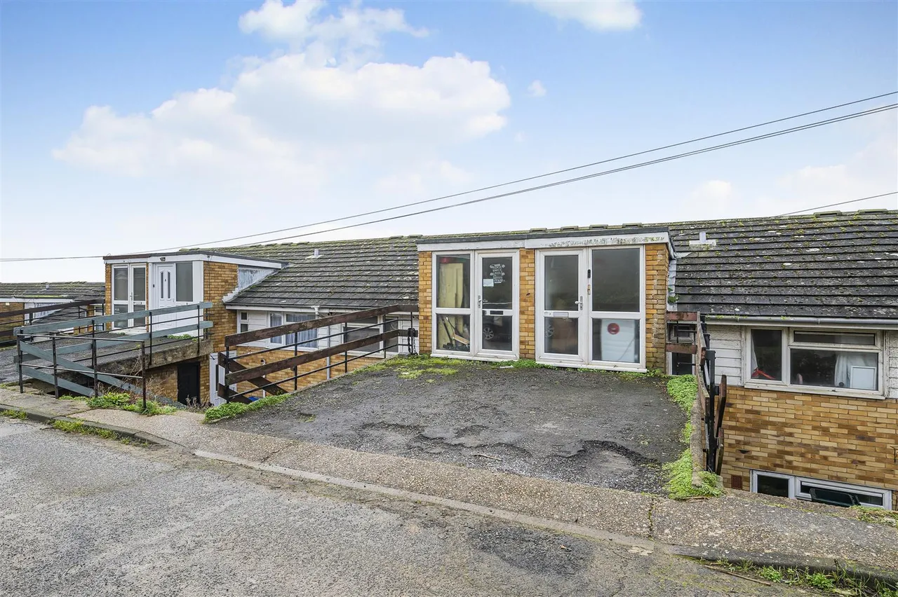 Hillcrest Road, Newhaven, photo 6