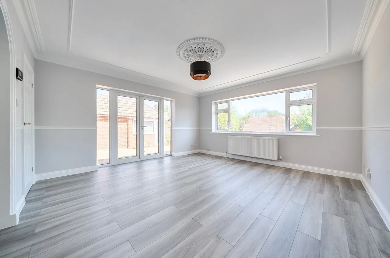 Holly Hill Lane, Sarisbury Green, SO31, photo 3