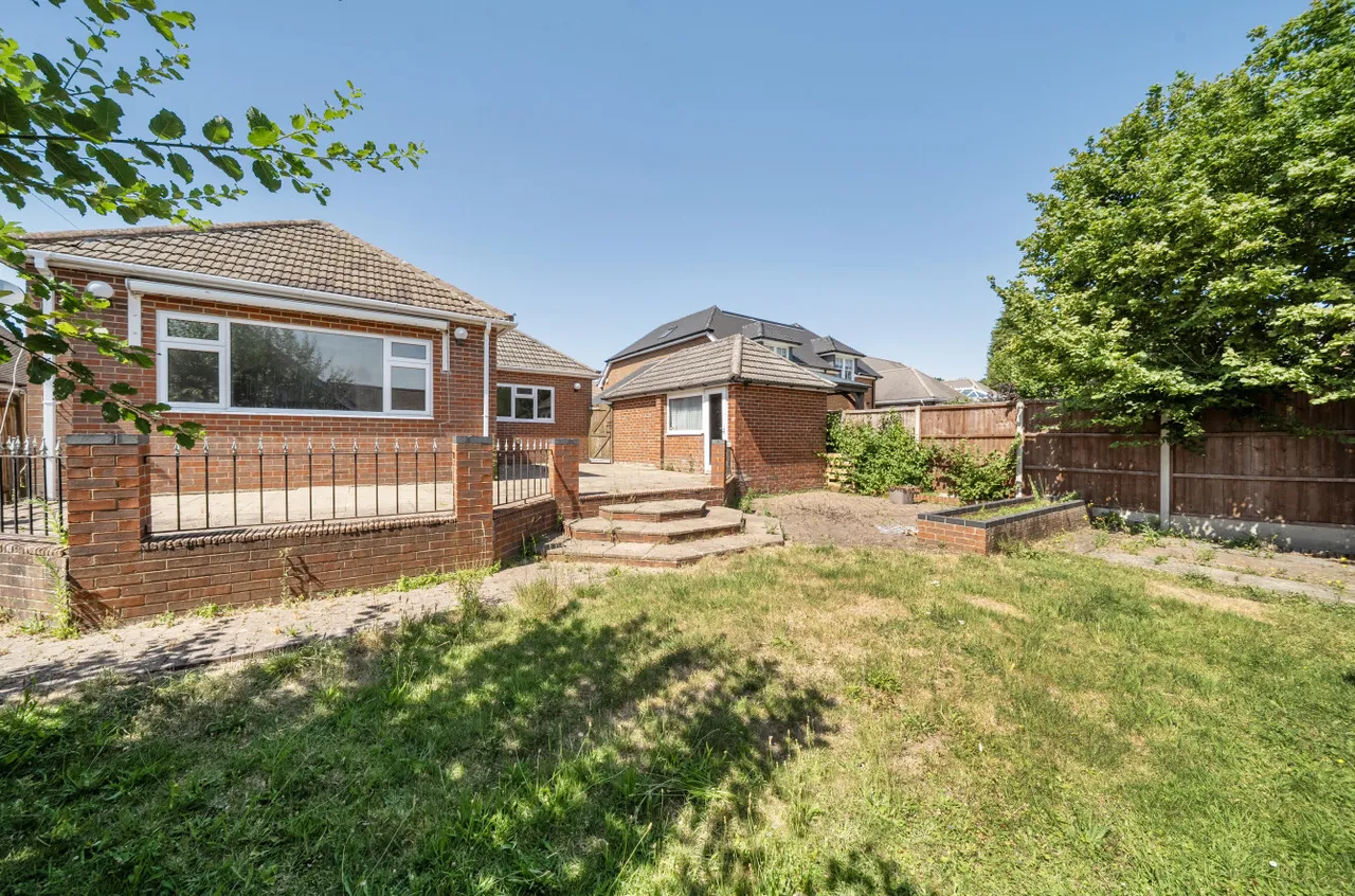 Holly Hill Lane, Sarisbury Green, SO31, photo 6