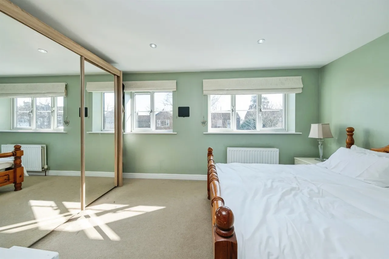 Dove Close, Newport Pagnell, photo 10