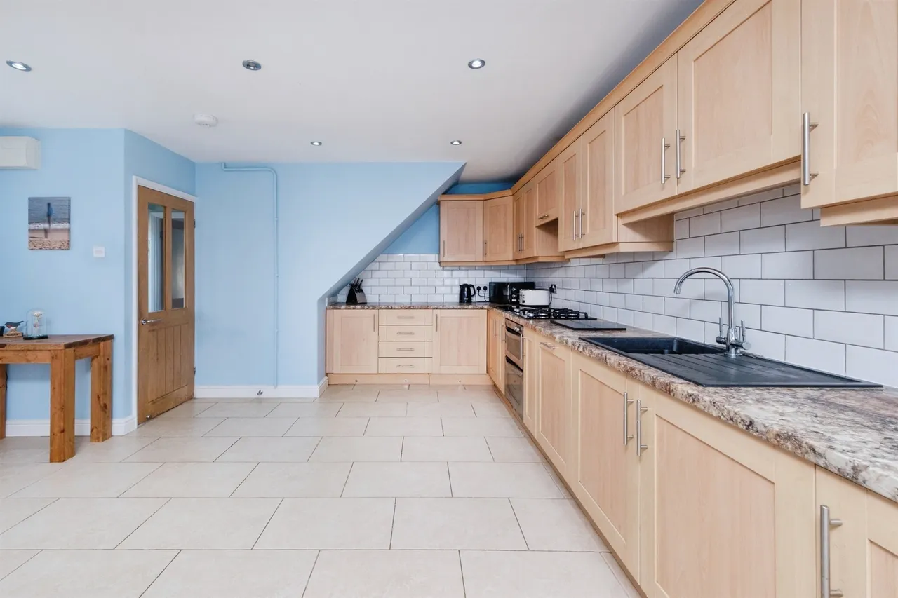 Dove Close, Newport Pagnell, photo 5
