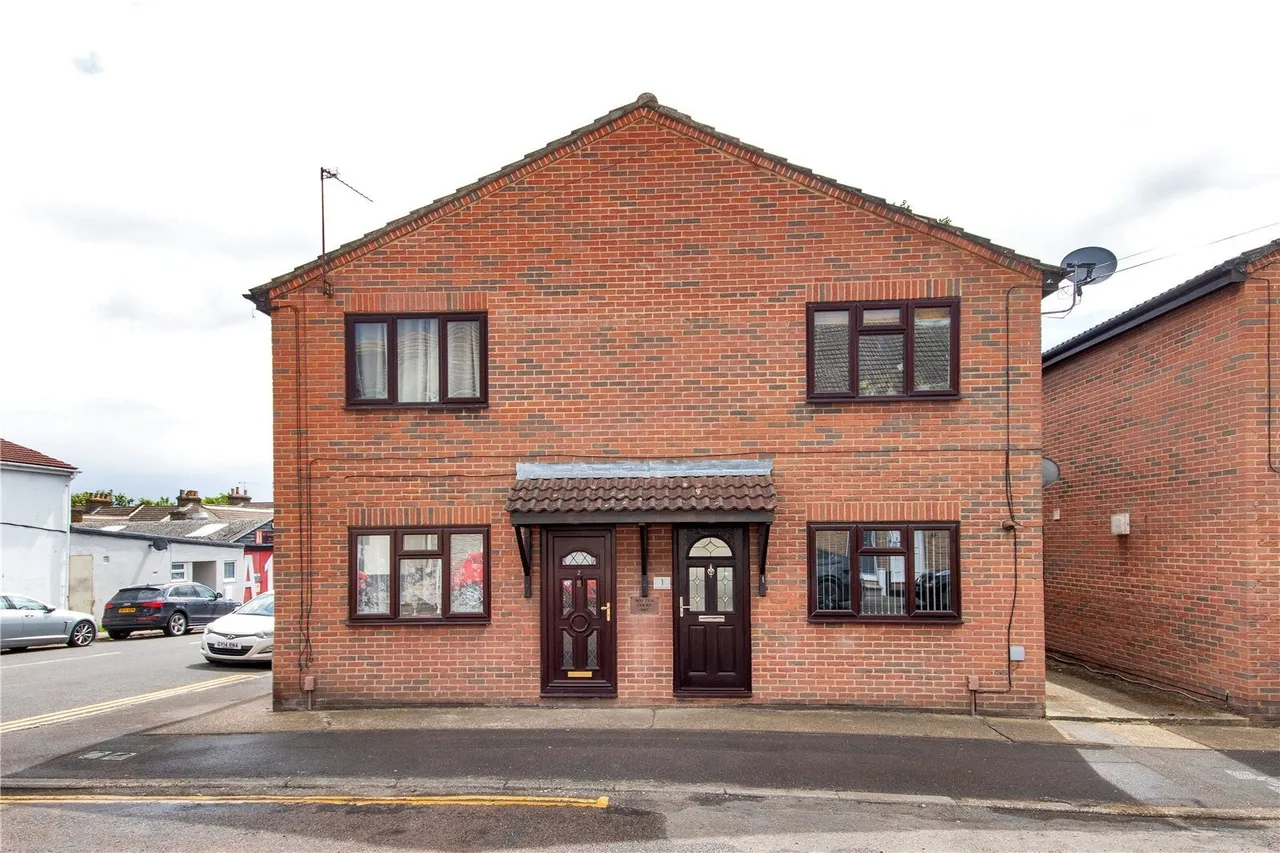 Montfort Road, Rochester, Kent, ME2, photo 13