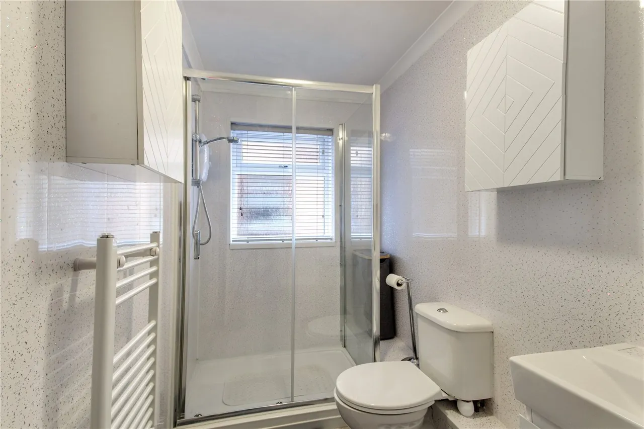 Montfort Road, Rochester, Kent, ME2, photo 9