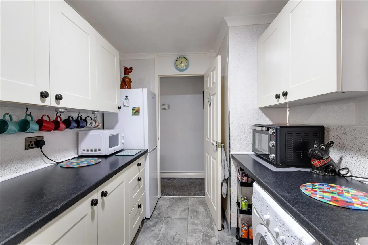 Montfort Road, Rochester, Kent, ME2, photo 6