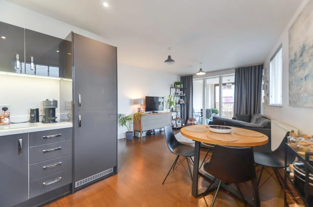 11 Beatty Court, Kenneth Way, LONDON, photo 12