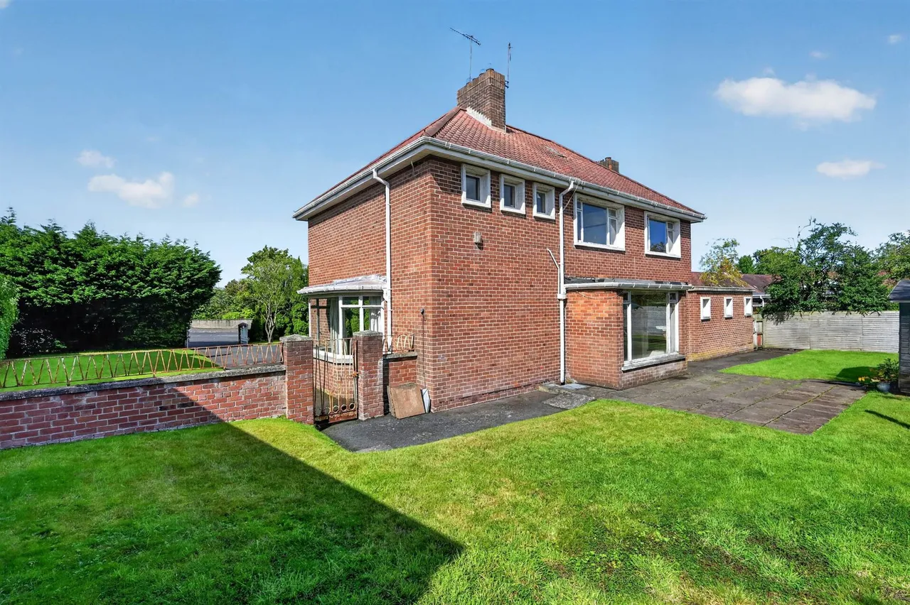 Upper Malone Road, Belfast, BT9, photo 22