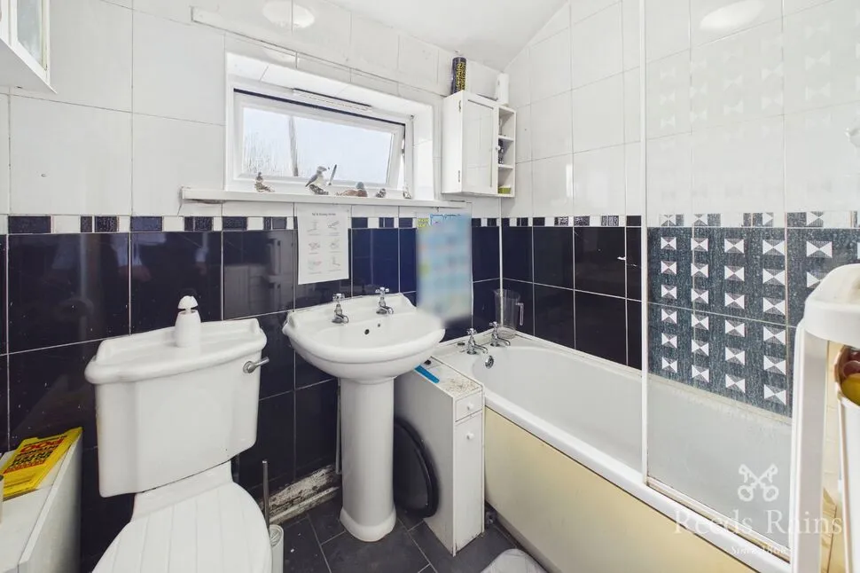 Fifth Avenue, Rothwell, West Yorkshire, LS26, photo 11