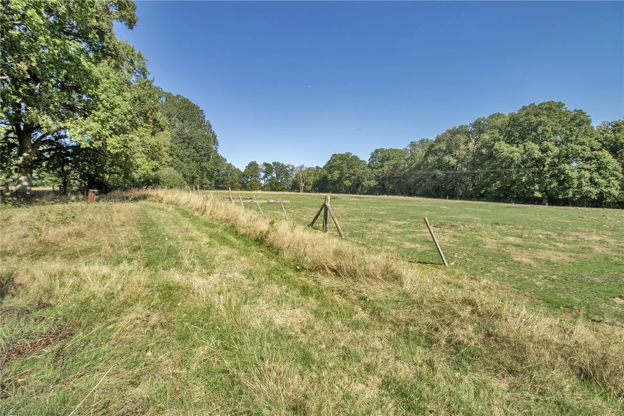 Hinksden Road, Benenden, TN17, photo 16