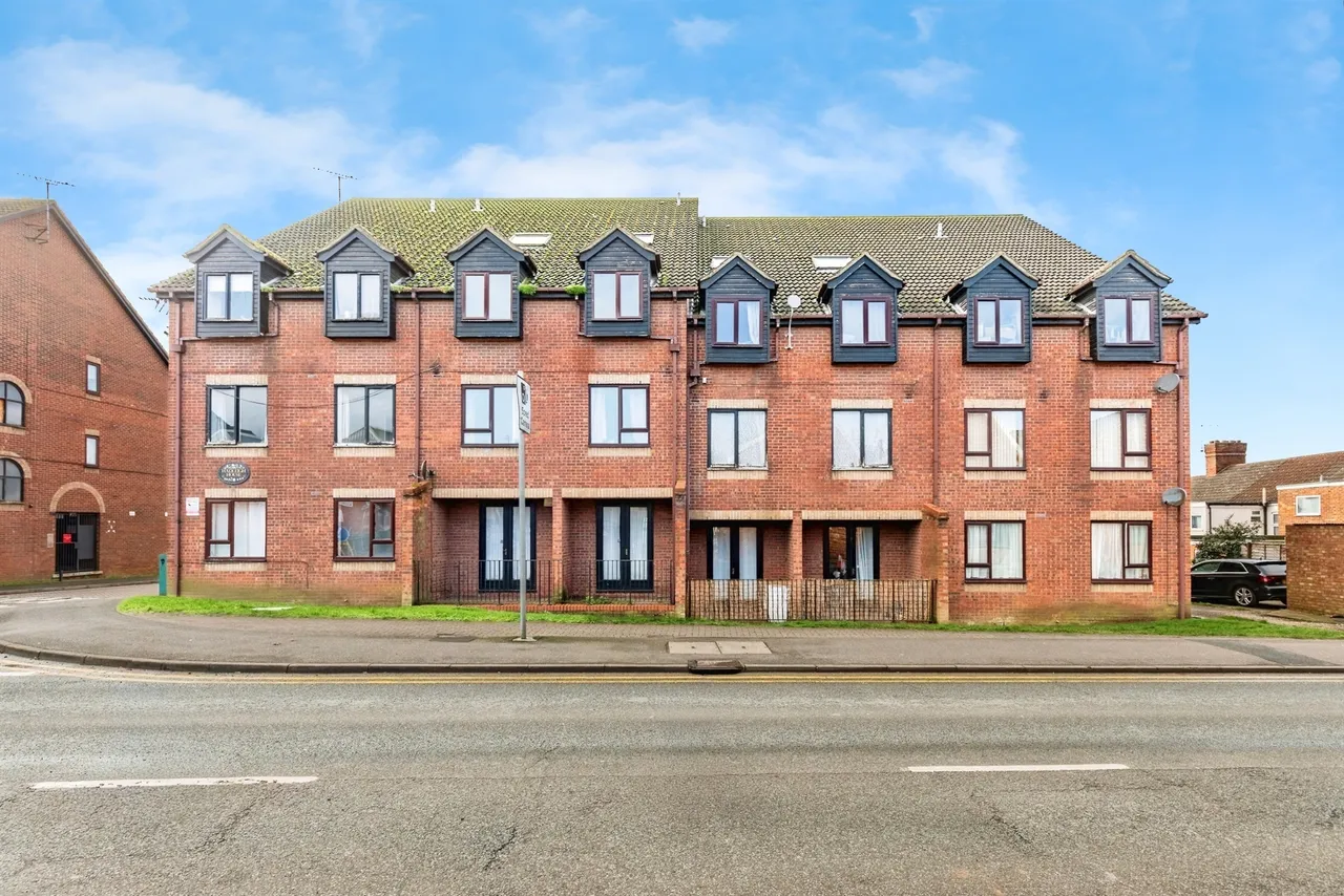 1 bed flat for sale — Rectory Road, Rushden