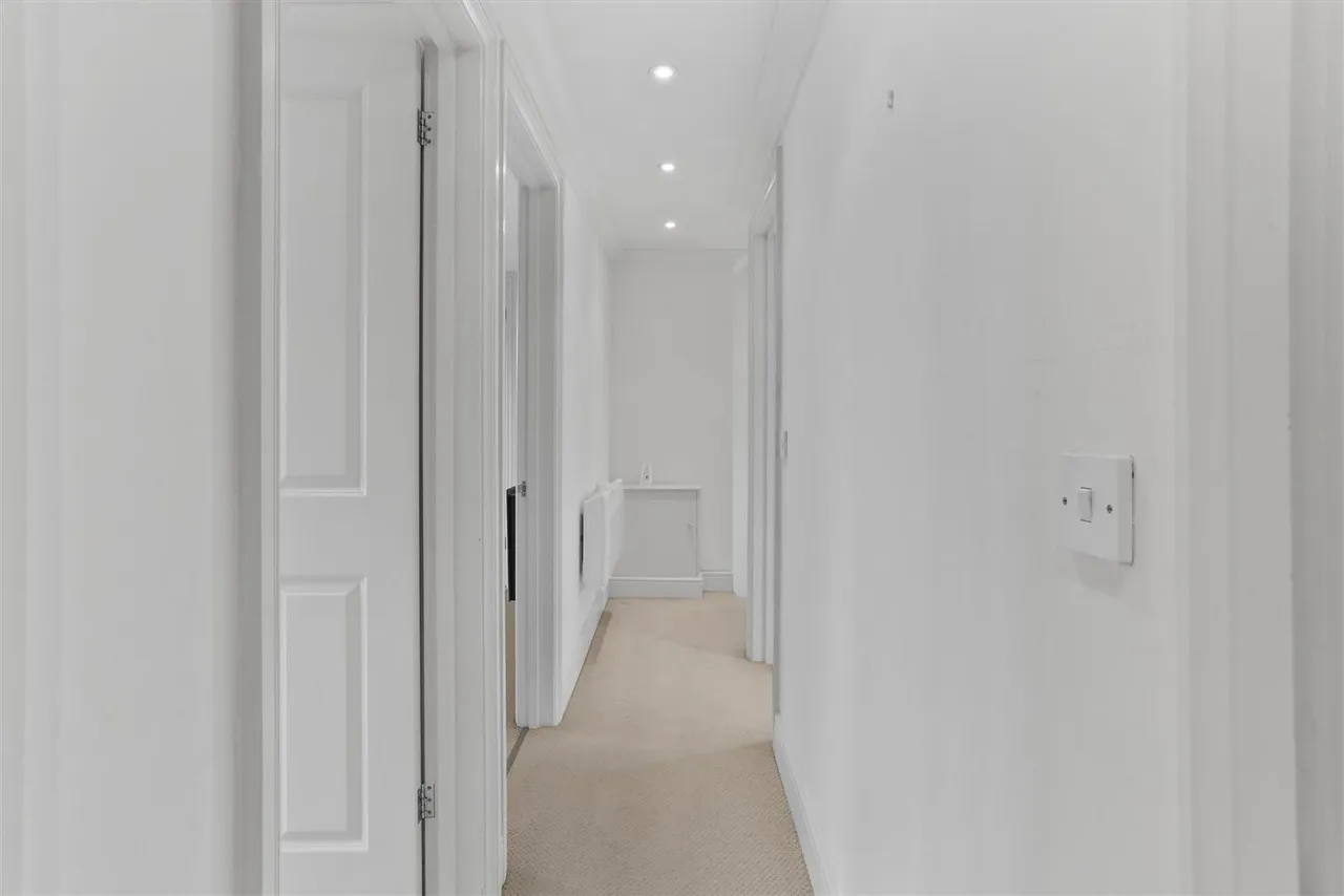 Station Way, Cheam, SM3 8SD, photo 5