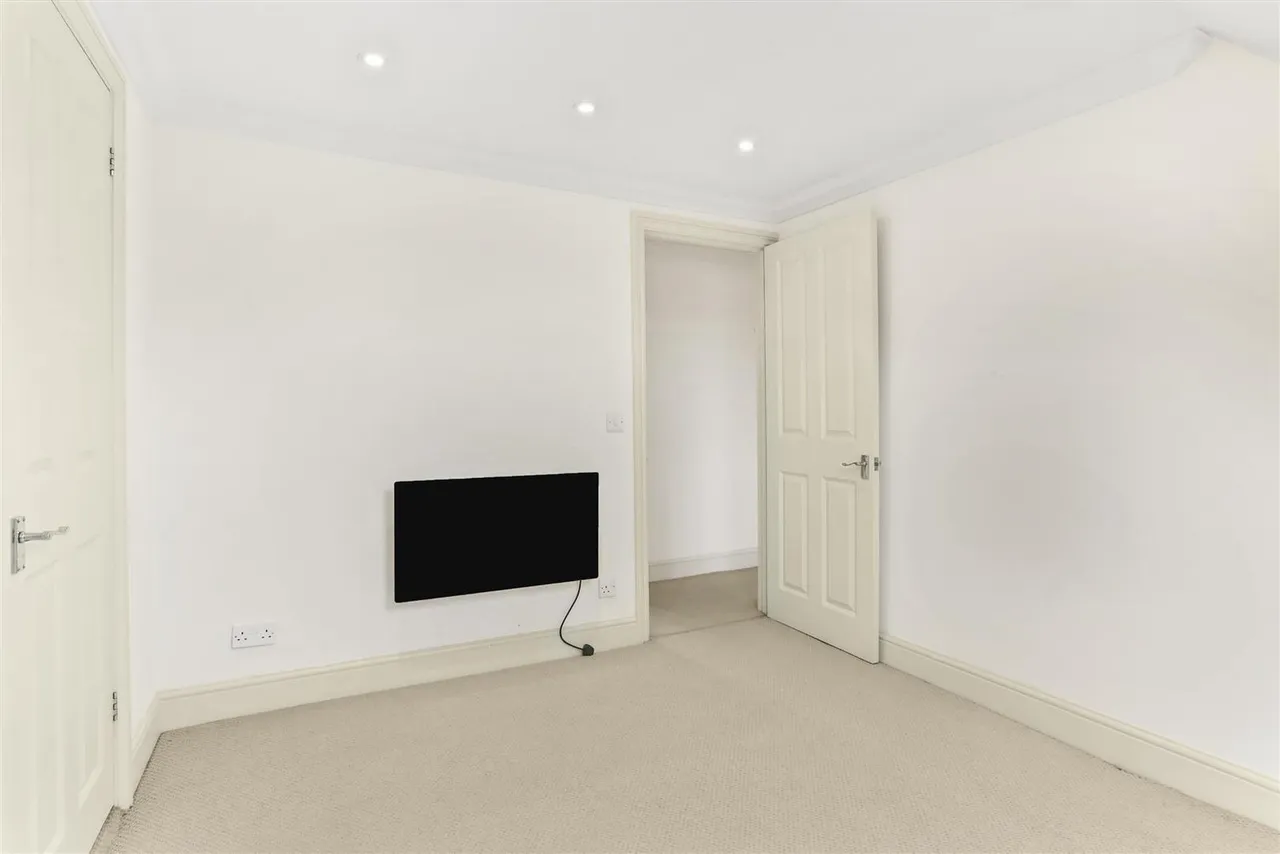 Station Way, Cheam, SM3 8SD, photo 7