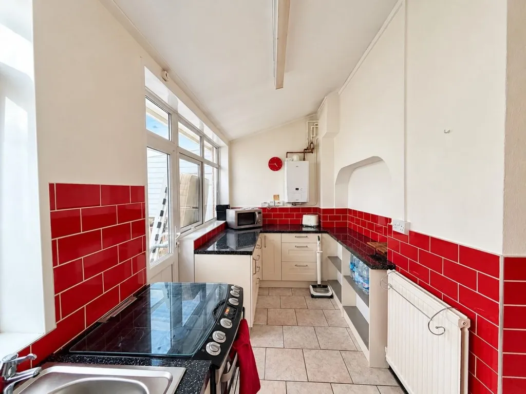 Clifton Road, Hastings, photo 2