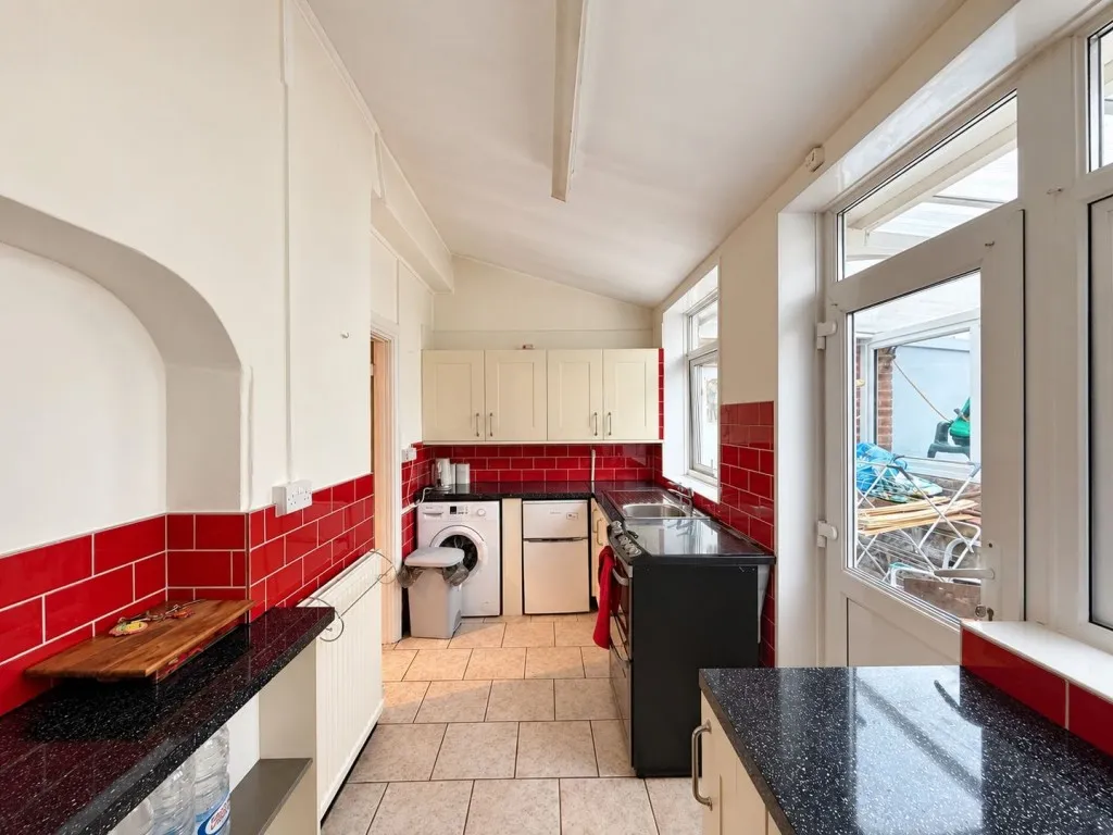 Clifton Road, Hastings, photo 9
