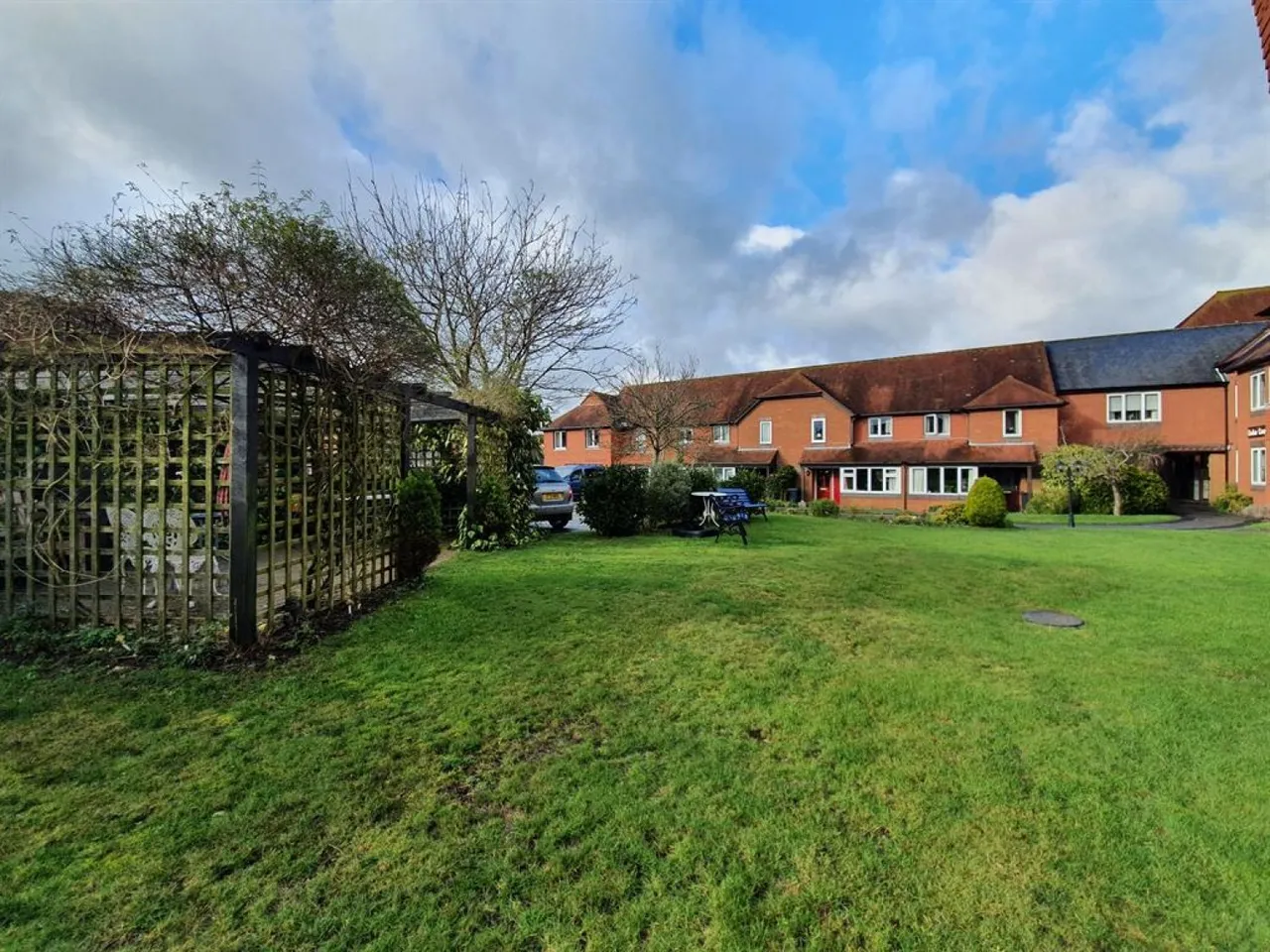 Tenterden, TN30, photo 7