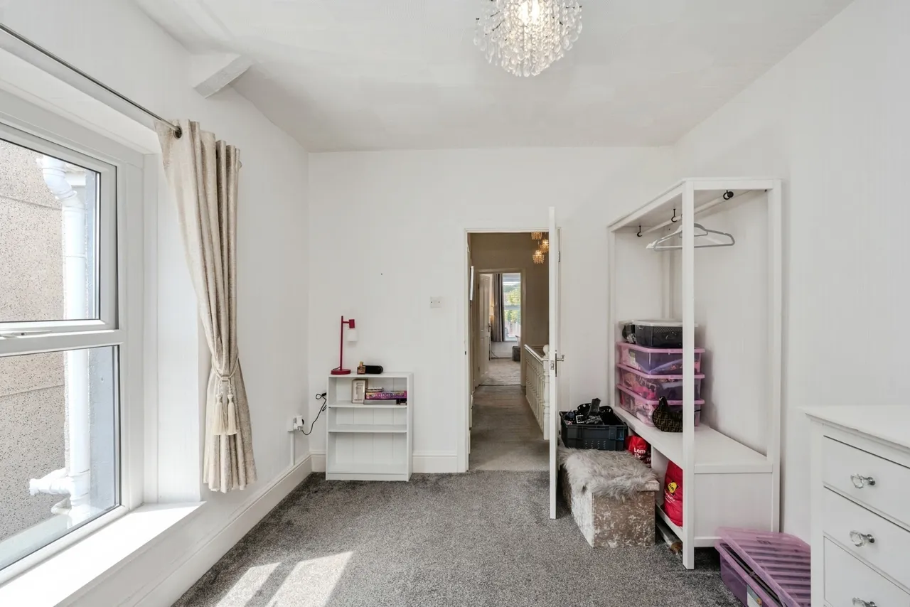 Dyffryn Road, Gorseinon, SA4, photo 15