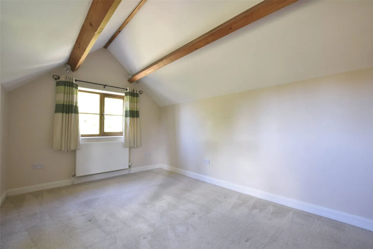 Ham Lane, Gloucestershire, Charlton Kings, GL52 6NJ, photo 10