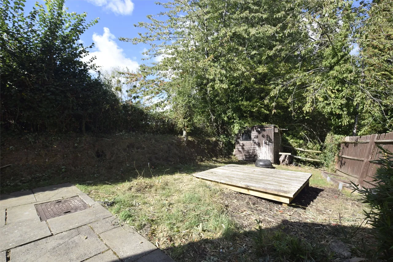 Ham Lane, Gloucestershire, Charlton Kings, GL52 6NJ, photo 8
