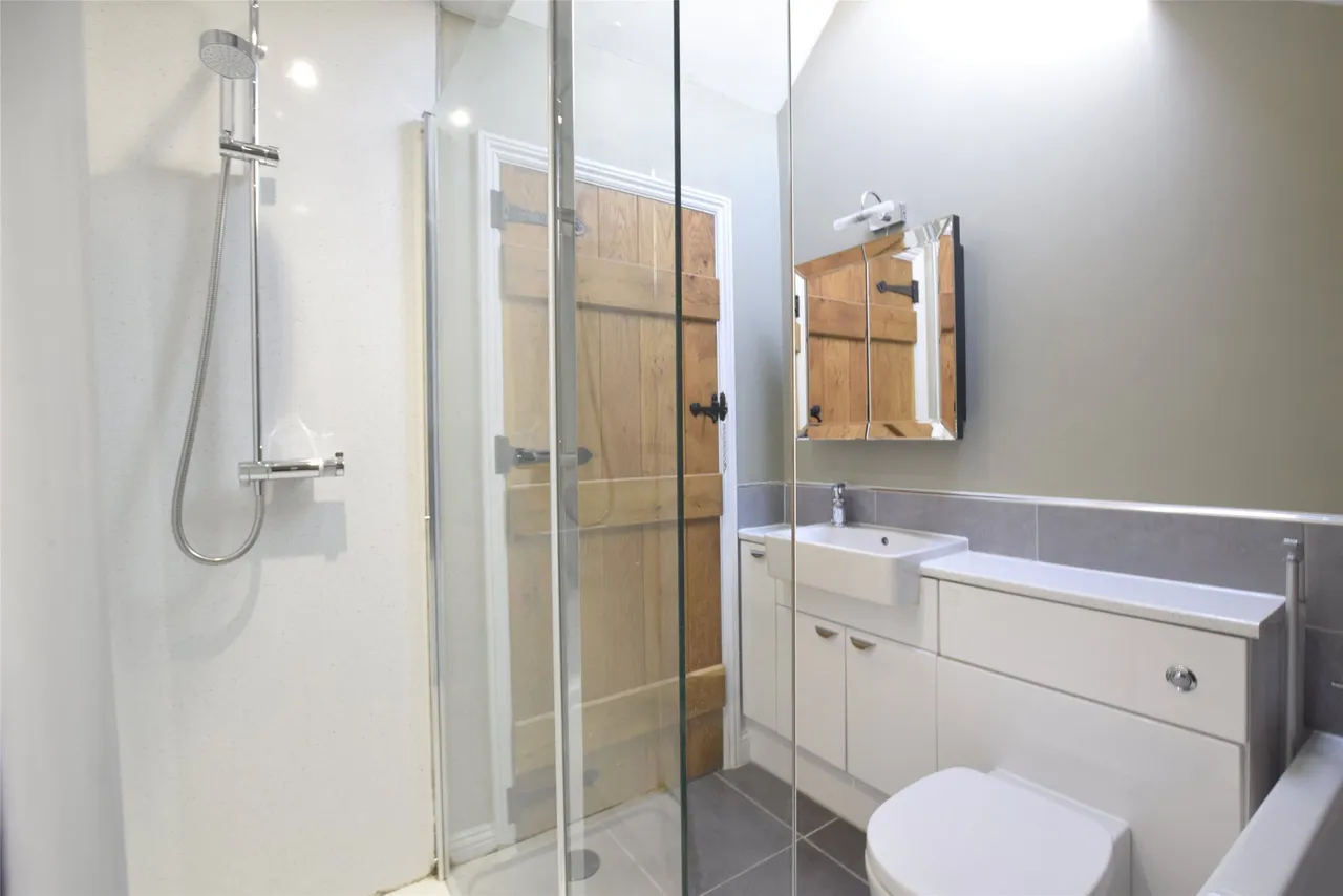 Ham Lane, Gloucestershire, Charlton Kings, GL52 6NJ, photo 7