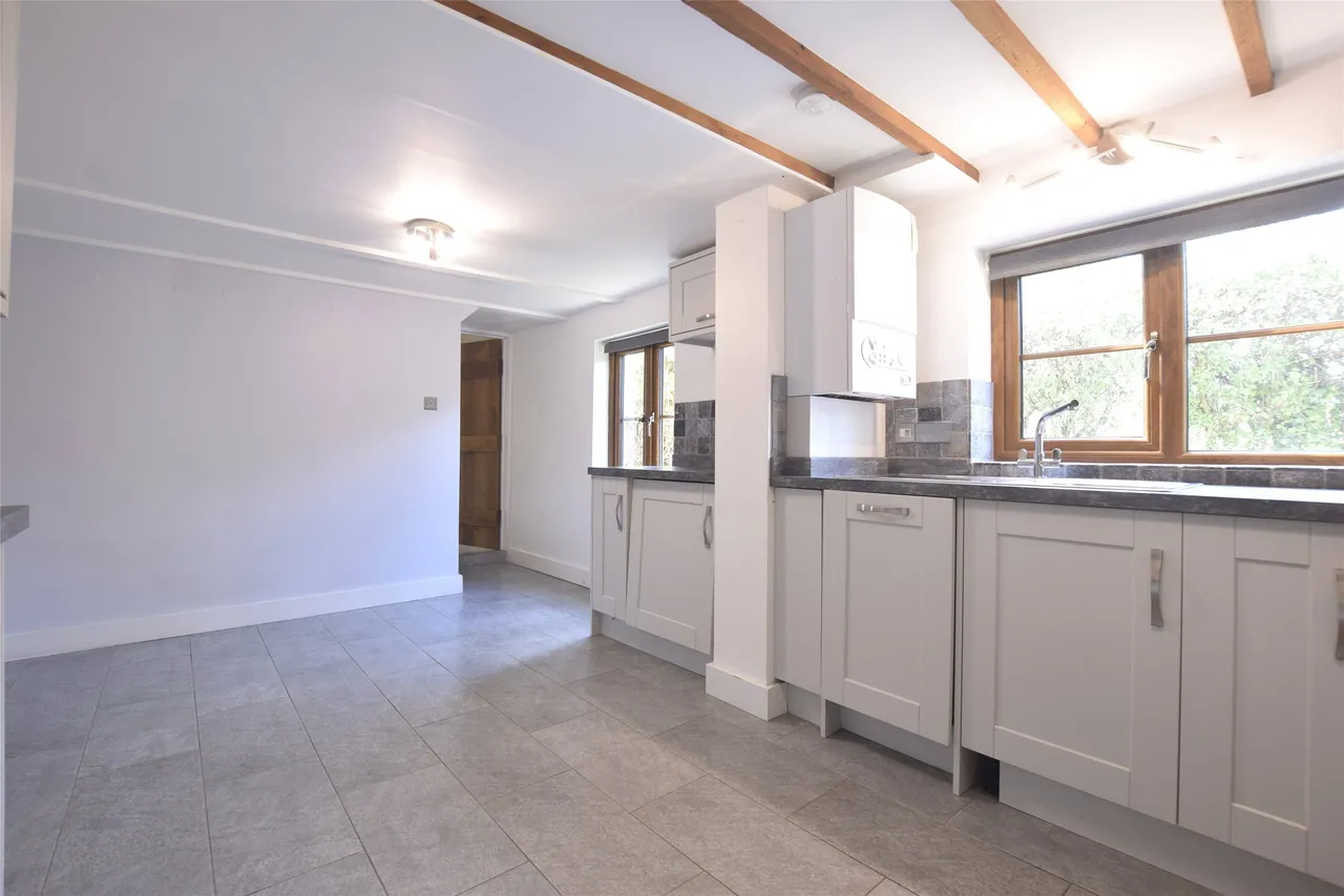 Ham Lane, Gloucestershire, Charlton Kings, GL52 6NJ, photo 13