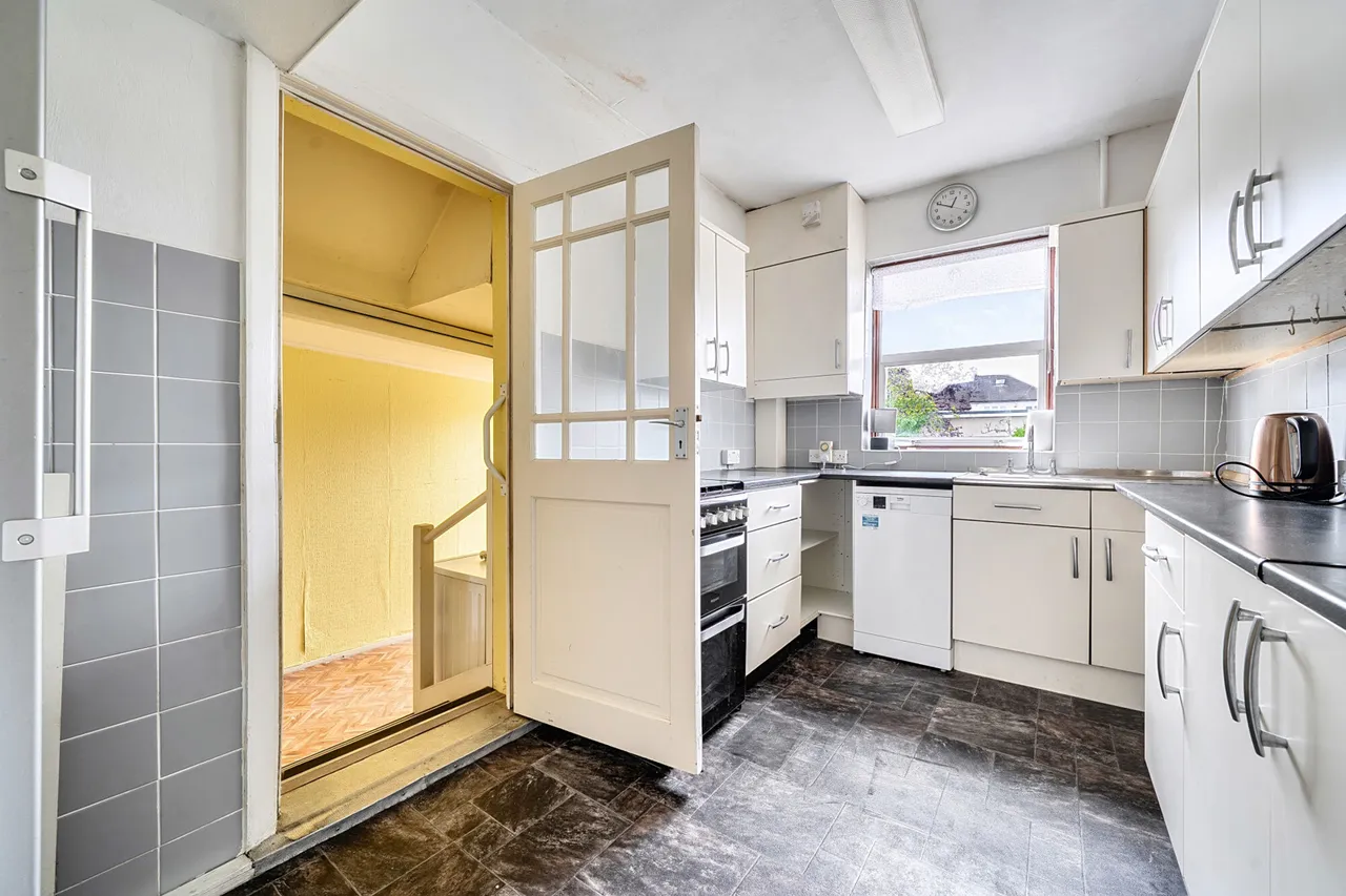 Winchester Road, Northwood, HA6, photo 8
