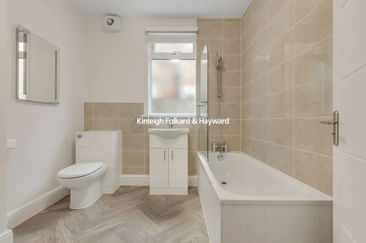 Seymour Road, London, E10, photo 8