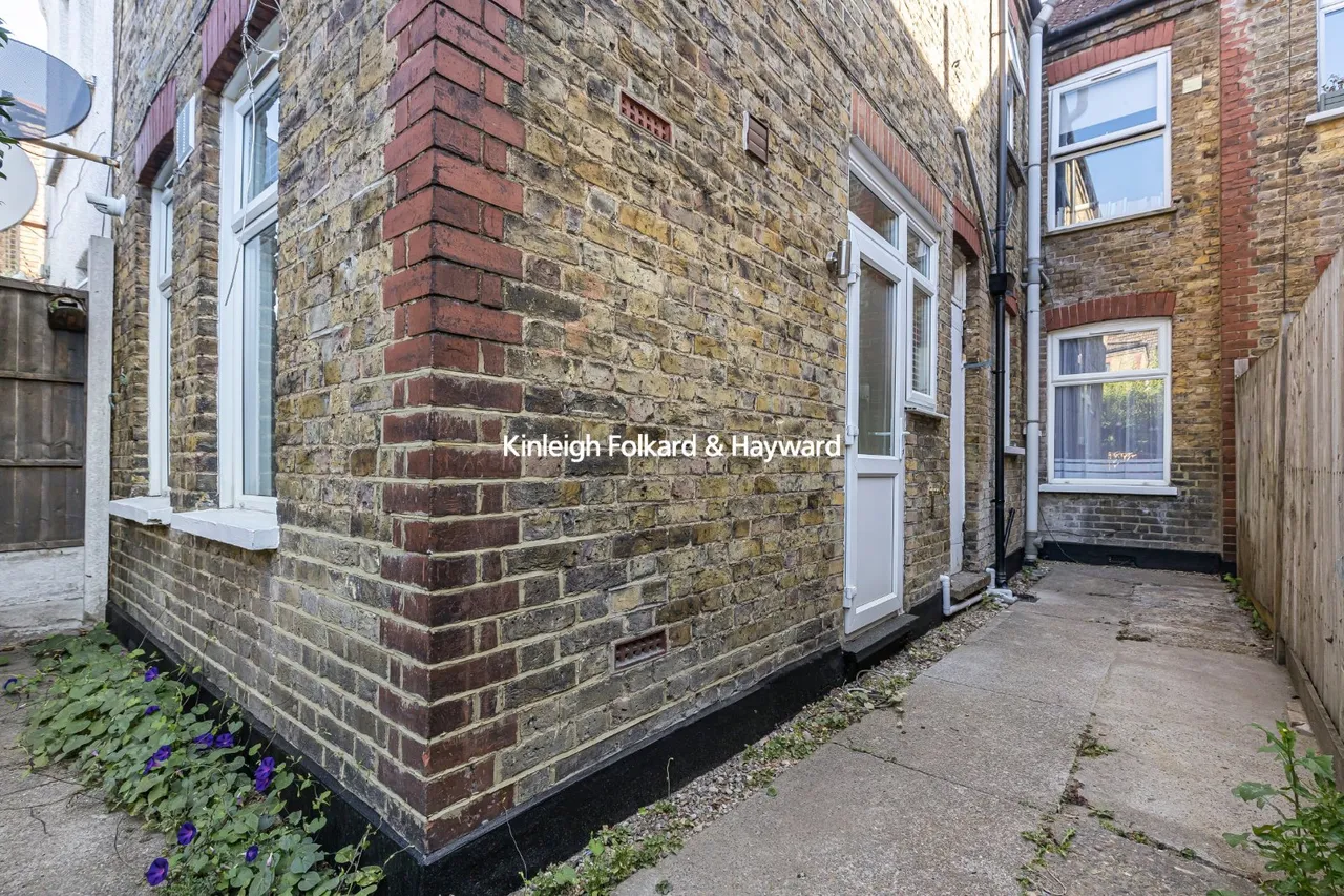 Seymour Road, London, E10, photo 9