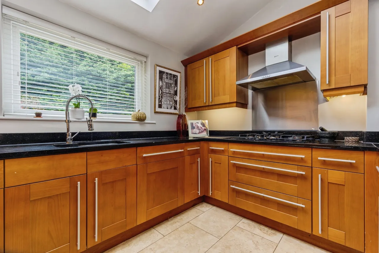 Newhall Street, Macclesfield, SK10, photo 4