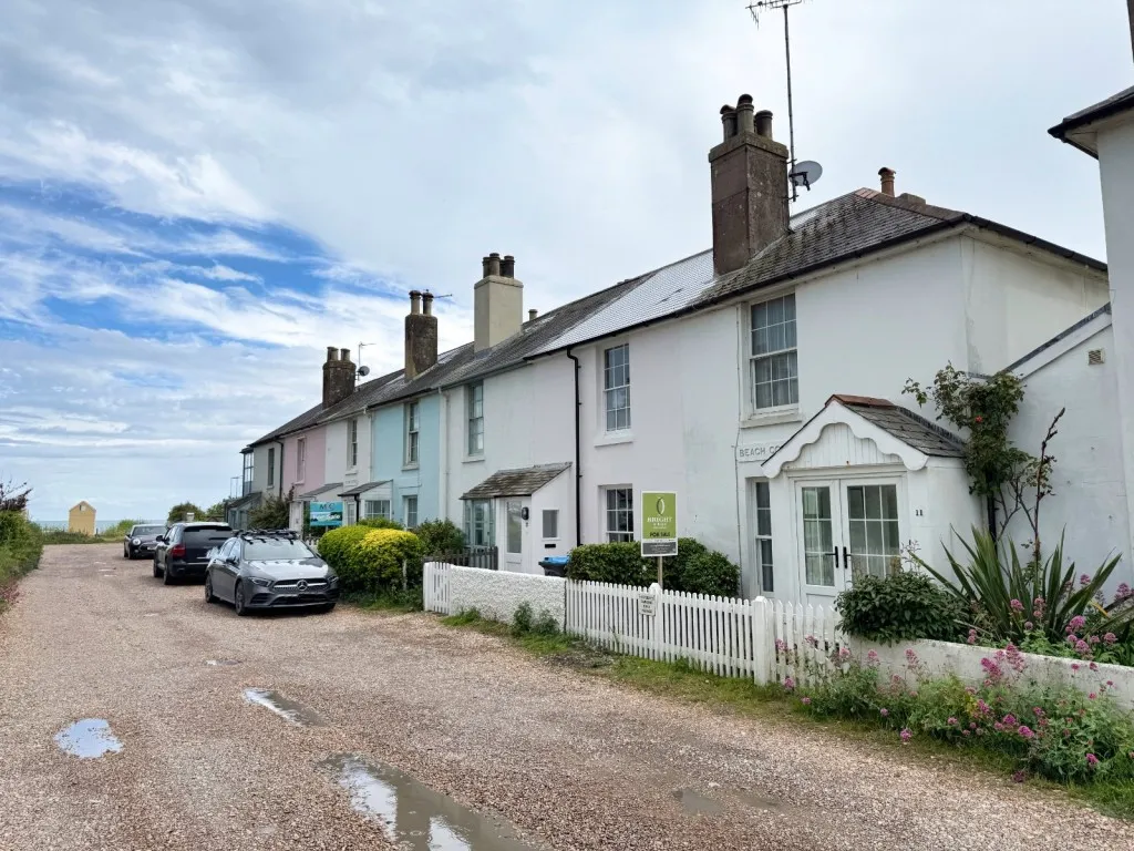 2 bed house for sale, North Road, Kingsdown, CT14